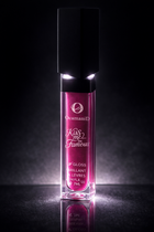 Gloss Kiss Me 'M Famous :