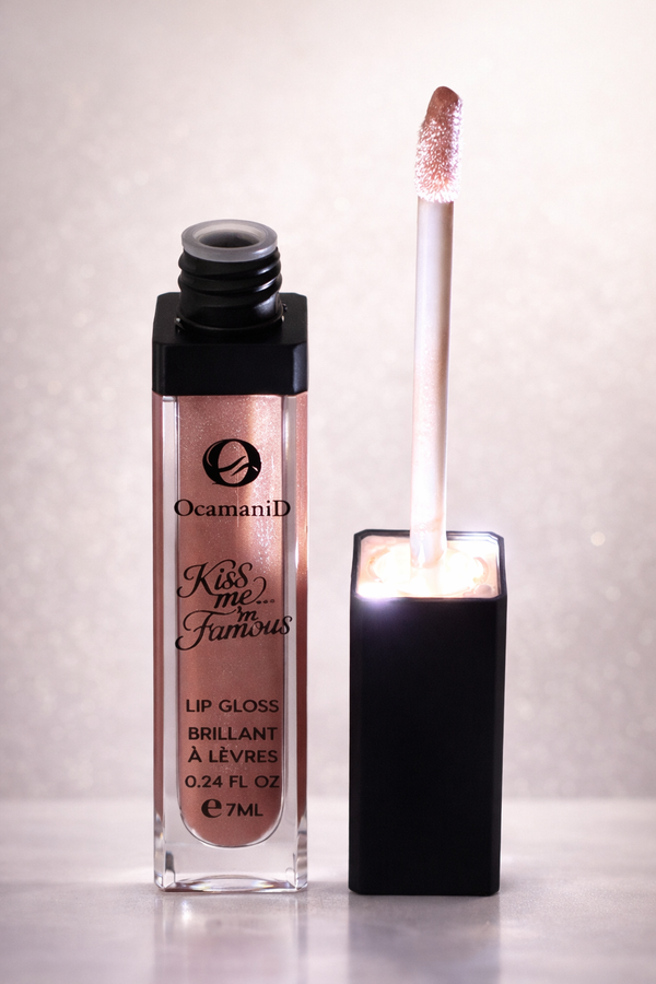 Gloss Kiss Me 'M Famous : "Embrasse moi j'suis célèbre" Ocamani D'IAMOND à partir de